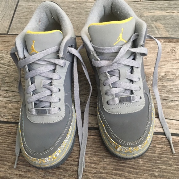Nike Youth AJF 3 (GS) Size 5 Grey/Yellow/White - Picture 7 of 7